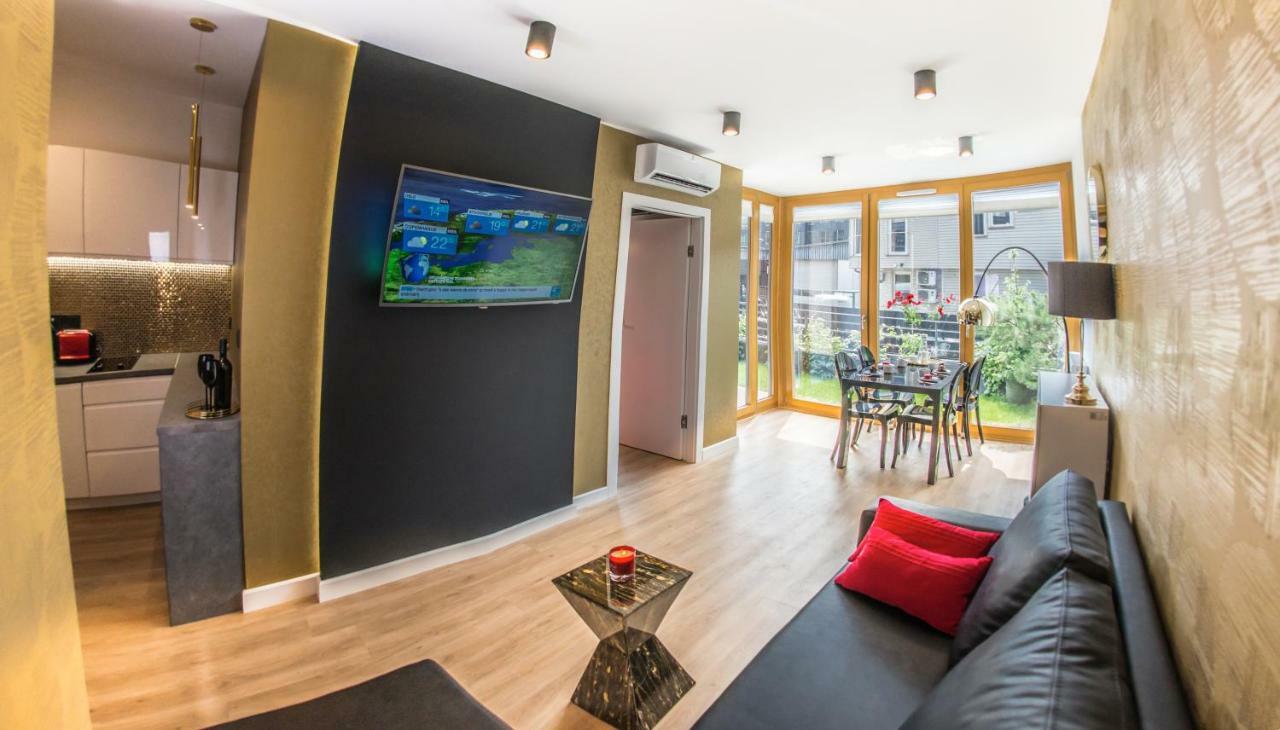 Galaxy Garden Apartment Cracow- Shopping Mall 1Min, Underground Parking, Family Friendly, City Center Krakov Exteriér fotografie